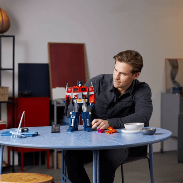 LEGO Optimus Prime 10302