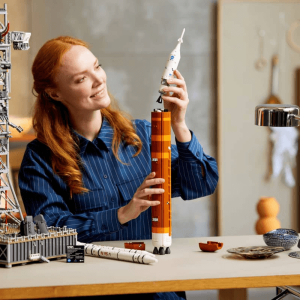 10341_Lifestyle2 LEGO NASA Artemis palaišanas sistēma 10341
