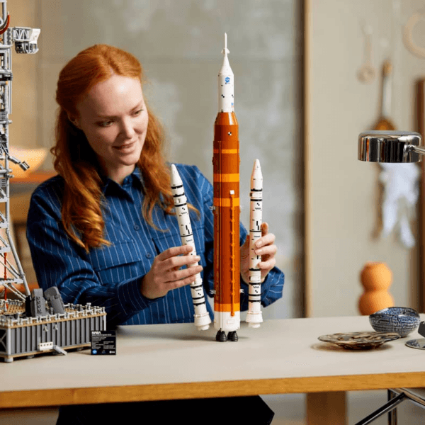 10341_Lifestyle_10 LEGO NASA Artemis palaišanas sistēma 10341