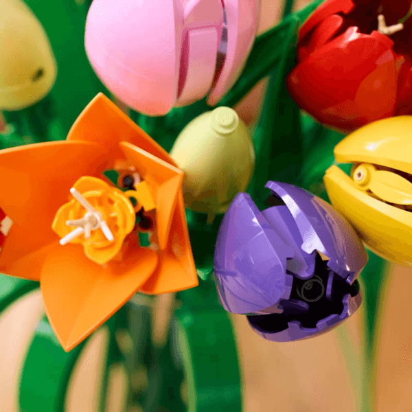 11501_Lifestyle_Build_05_en-gb LEGO Tulpju pušķis 11501