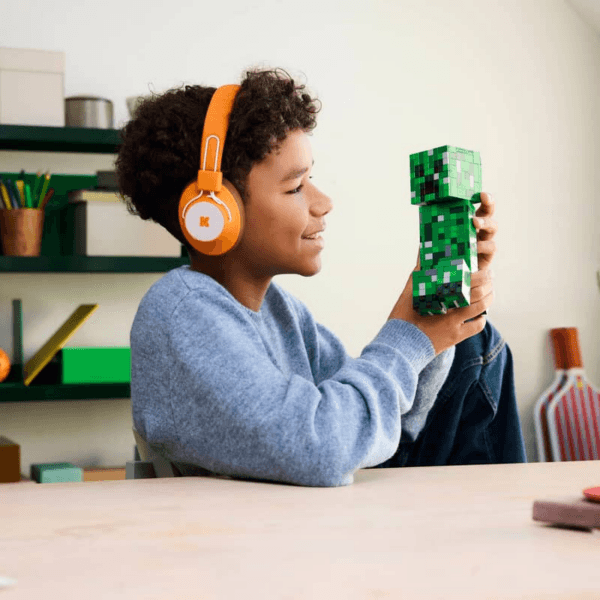 21276_Lifestyle_Cons_en-gb LEGO Creeper™ 21276