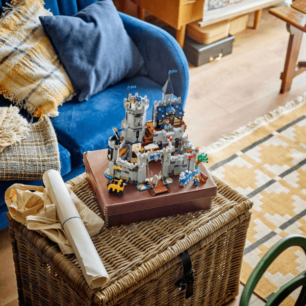 31168_Lifestyle_envr_A_en-gb LEGO Viduslaiku zirgu bruņinieku pils 31168