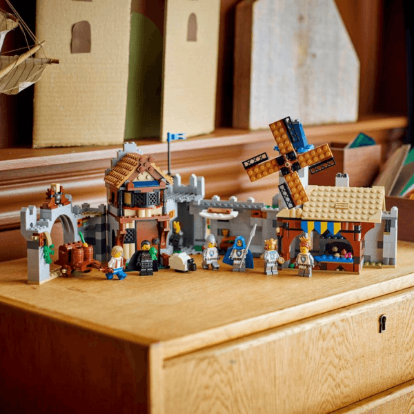 31168_Lifestyle_envr_B_en-gb LEGO Viduslaiku zirgu bruņinieku pils 31168