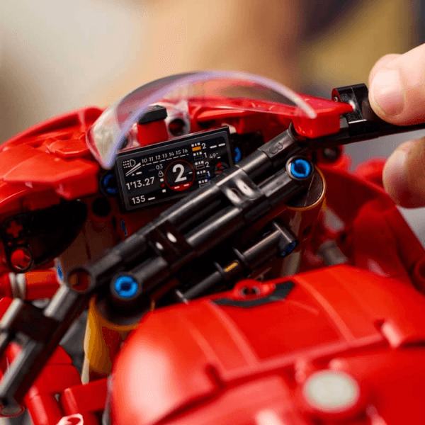 LEGO Ducati Panigale V4 S motocikls 42202