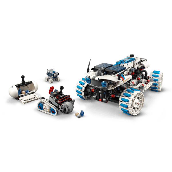 42211_WEB_SEC07_NOBG_en-gb LEGO Lunar Outpost™ Mēness visurgājējs – kosmosa transportlīdzeklis 42211