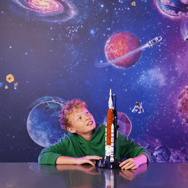 LEGO NASA Artemis palaišanas sistēmas raķete 42221