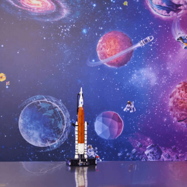 LEGO NASA Artemis palaišanas sistēmas raķete 42221