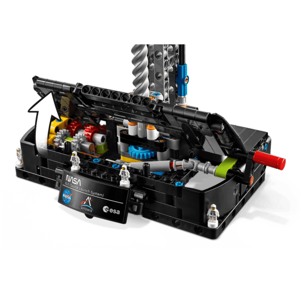 LEGO NASA Artemis palaišanas sistēmas raķete 42221