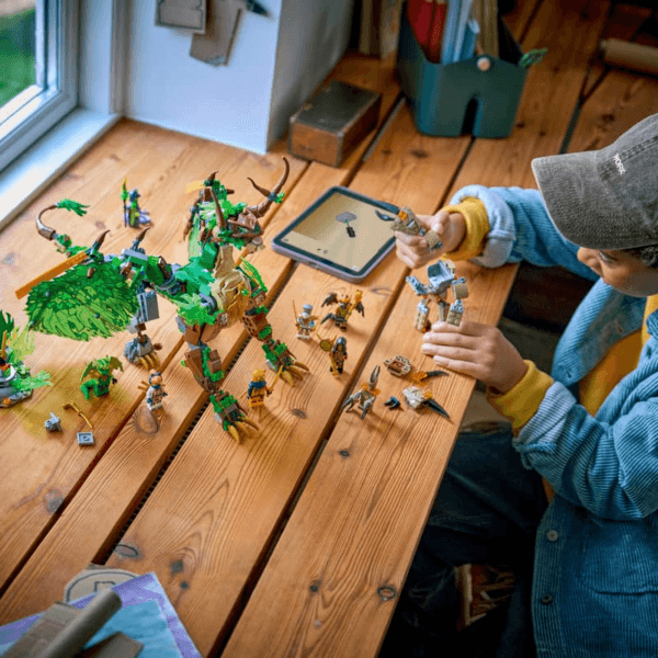 71859_Lifestyle_build_en-gb LEGO Dzīvības pūķis 71859