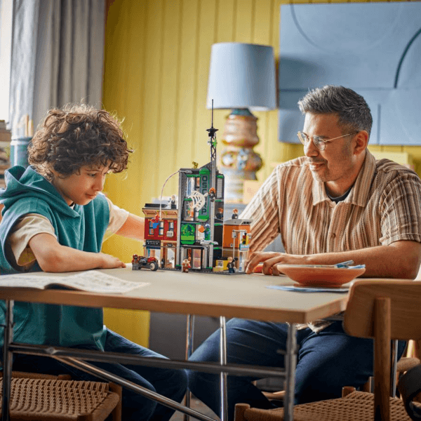 76324_Lifestyle_cons LEGO Zirnekļcilvēks pret Oscorp 76324