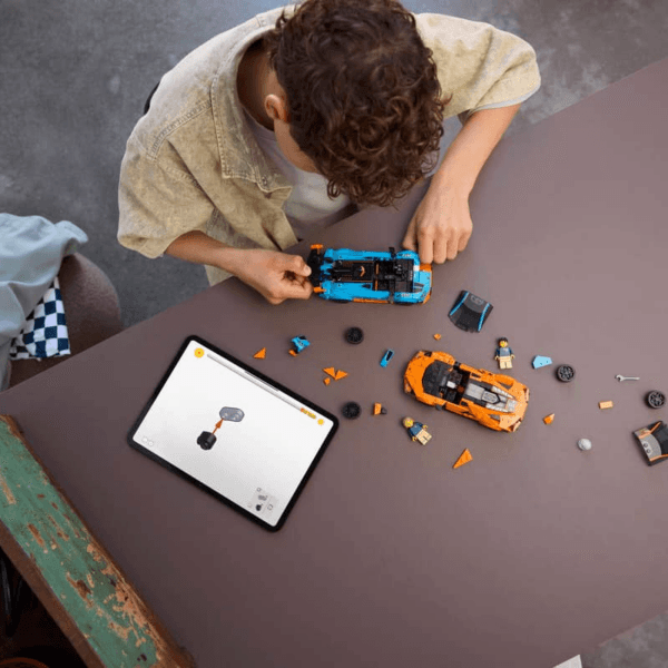 LEGO Lamborghini Revuelto un Huracán STO 77238
