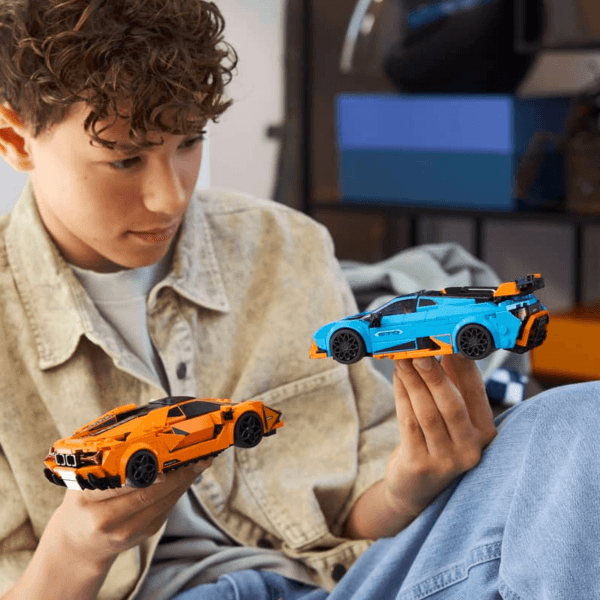 LEGO Lamborghini Revuelto un Huracán STO 77238