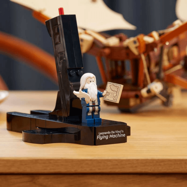 10363_Lifestyle_Build_07_en-gb LEGO Leonardo da Vinči lidaparāts 10363