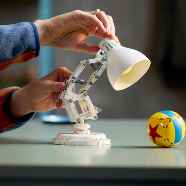 LEGO Disney Pixar Luxo Jr. 21357