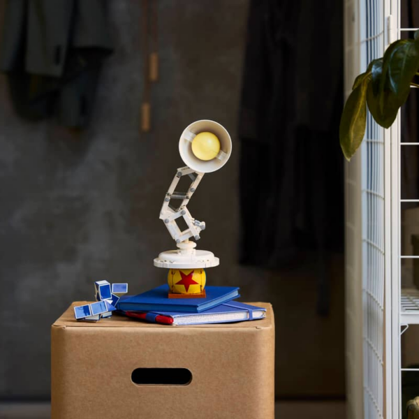 LEGO Disney Pixar Luxo Jr. 21357