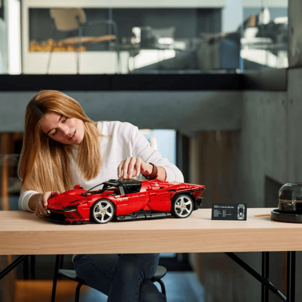 42143_alt6 LEGO Ferrari Daytona SP3 42143