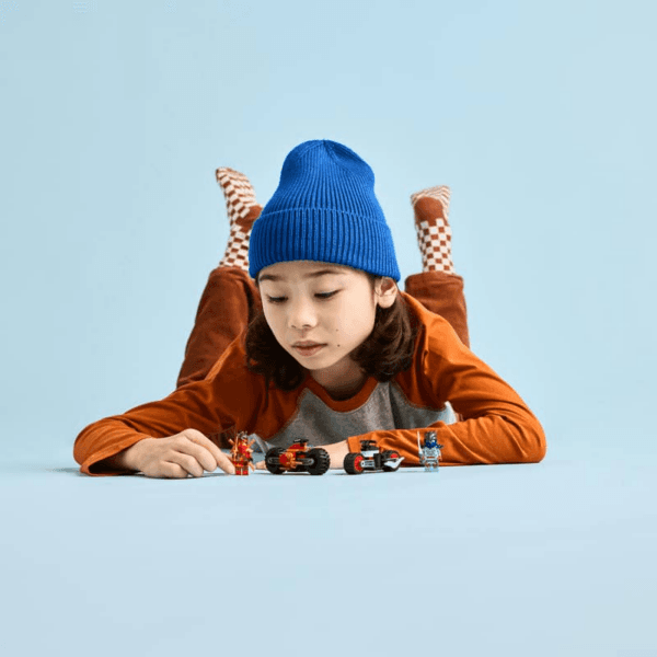 LEGO Kai motociklu ātruma sacīkstes 71838