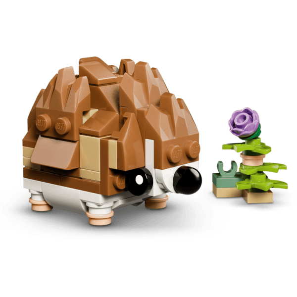 blta95d416d312a367f-31376_WEB_SEC04_NOBG LEGO Mīlīgs kāmītis ar ziedu 31376