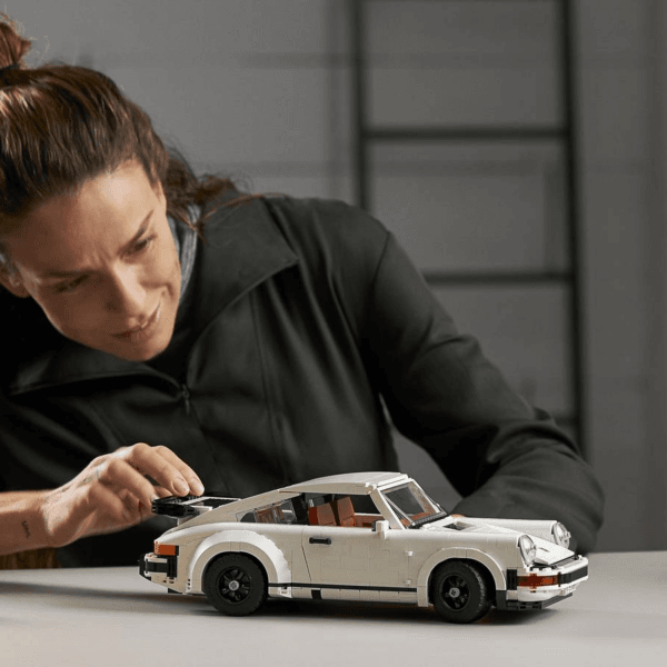 LEGO Porsche 911 10295