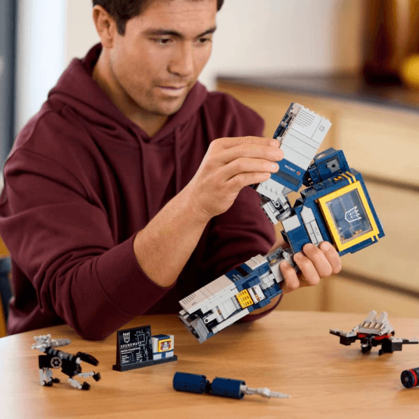 10358_Lifestyle_Build_10_en-gb lego transformers: saundveivs 10358