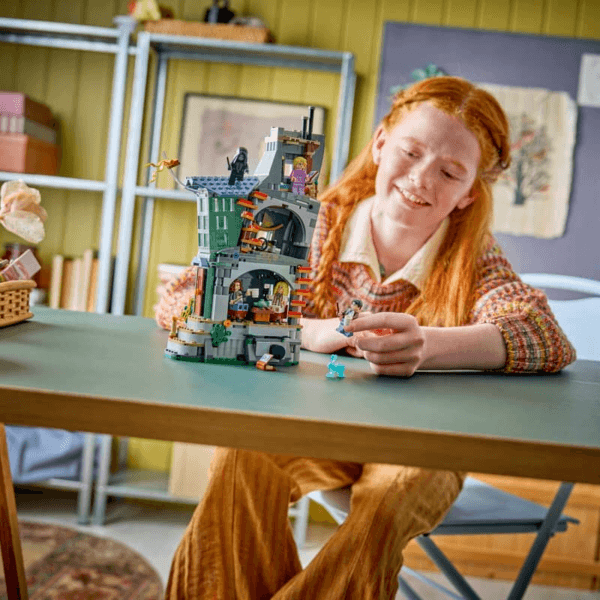 76467_Lifestyle_cons_en-gb lego lunas mīlabas māja 76467