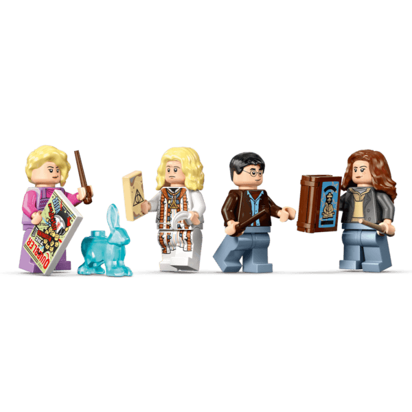 76467_WEB_SEC01_NOBG_en-gb lego lunas mīlabas māja 76467